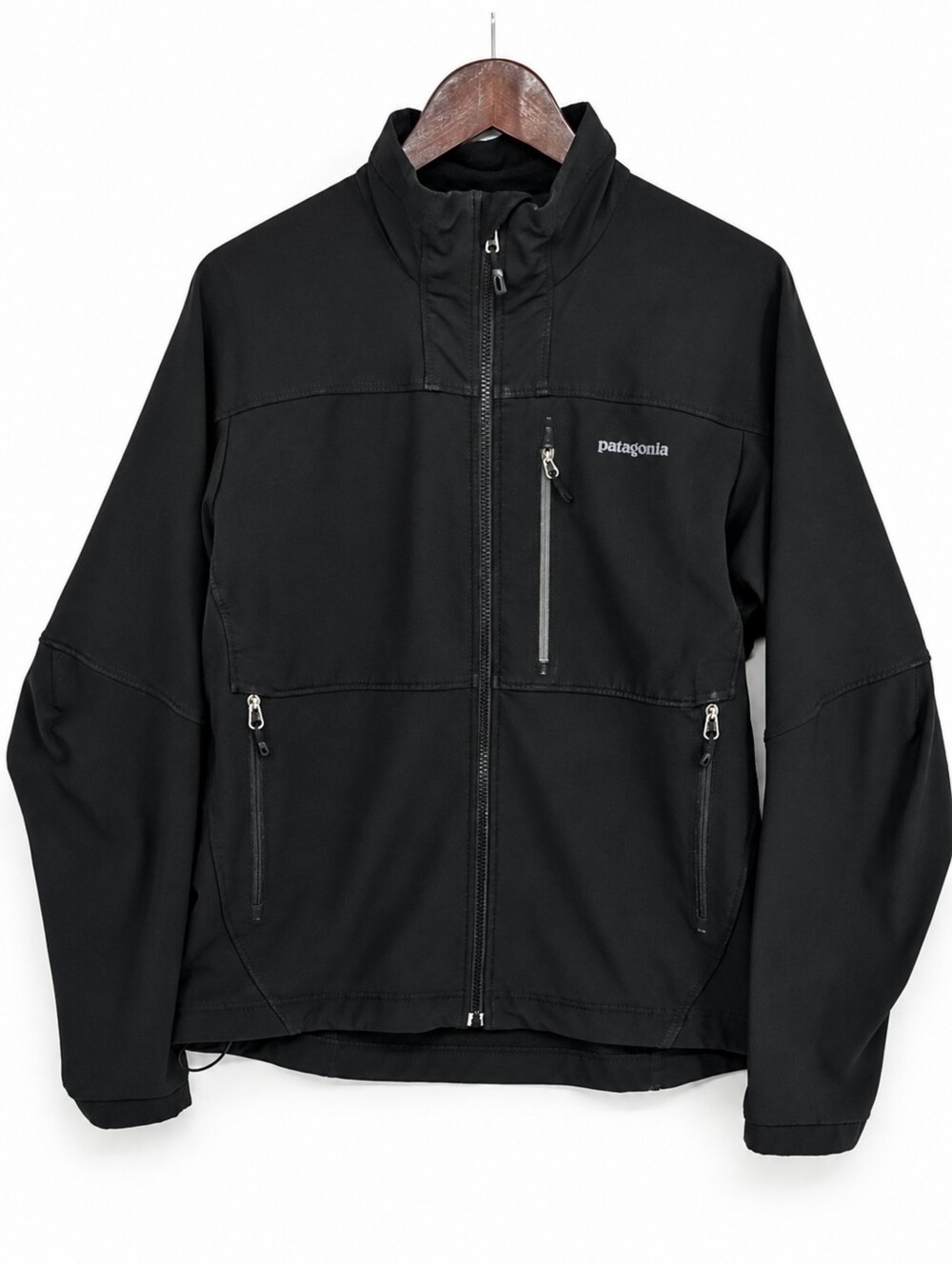 Patagonia Men's Black Softshell Full Zip Jacket Size Medium Outdoor Hiking